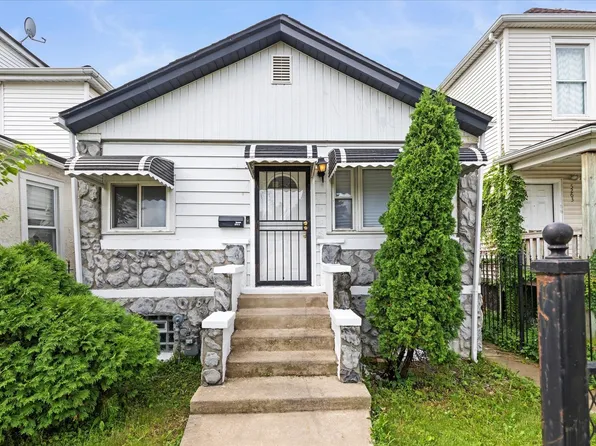 5261 W Gladys Ave, Chicago, IL 60644