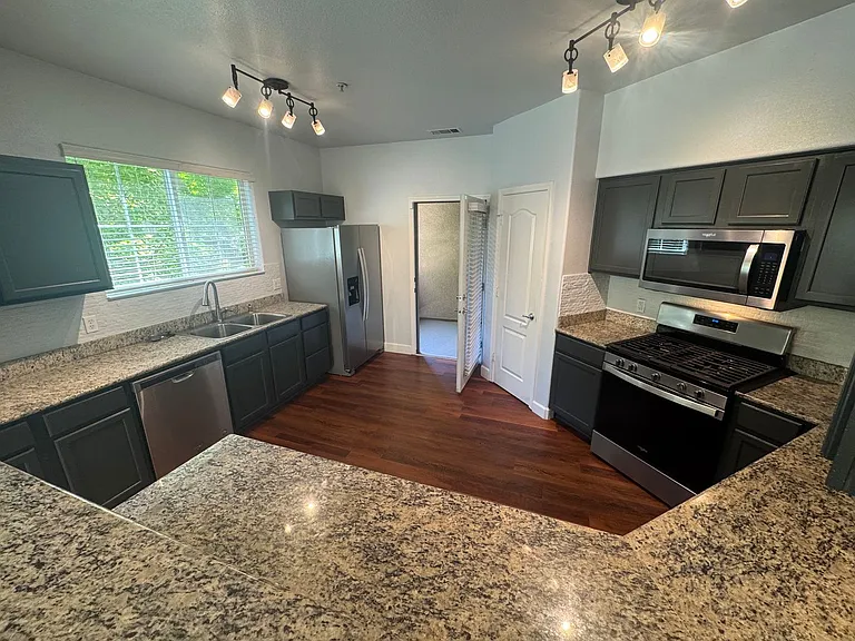 5350 Dunlay Dr #814 — Photo 5