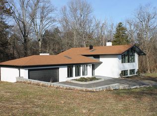 130 Country Squire Ln, Bardstown, KY 40004