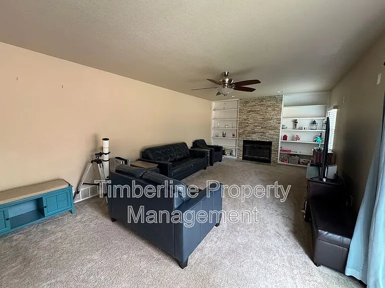5265 Champagne Dr — Photo 8