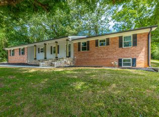 702 5th St, South Pittsburg, TN 37380