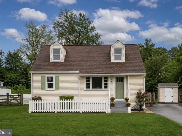 46 Village Way, Malvern, PA 19355