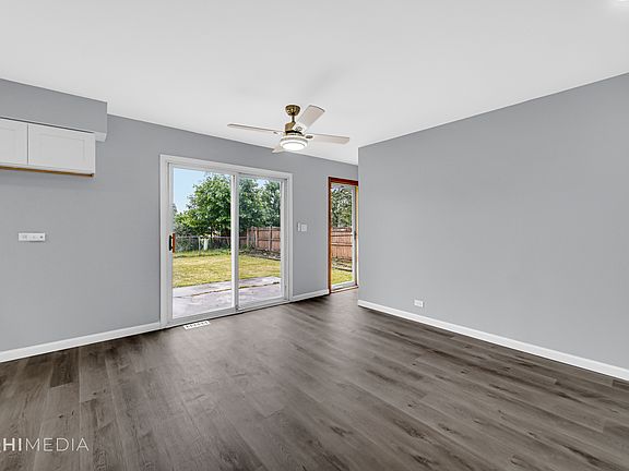 5th image of 131 Shadywood Ln