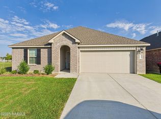 203 Cedar Peak Ln, Lafayette, LA 70501
