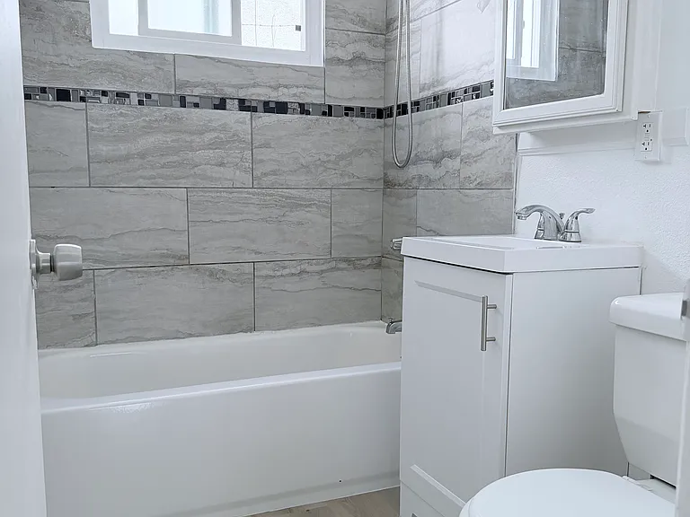 12730 Pacific Ave #6 — Photo 9