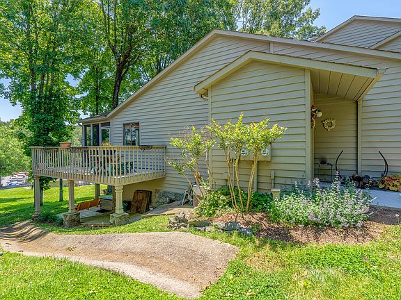 5th image of 349 Shoreline Marina Cir