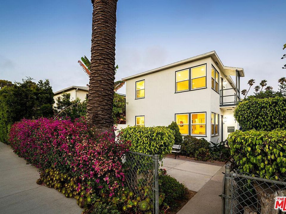1st image of 658 Westminster Ave #658