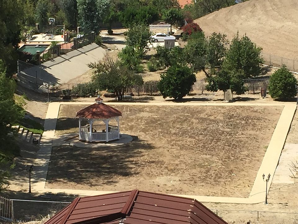 2nd image of 952 Monica Way