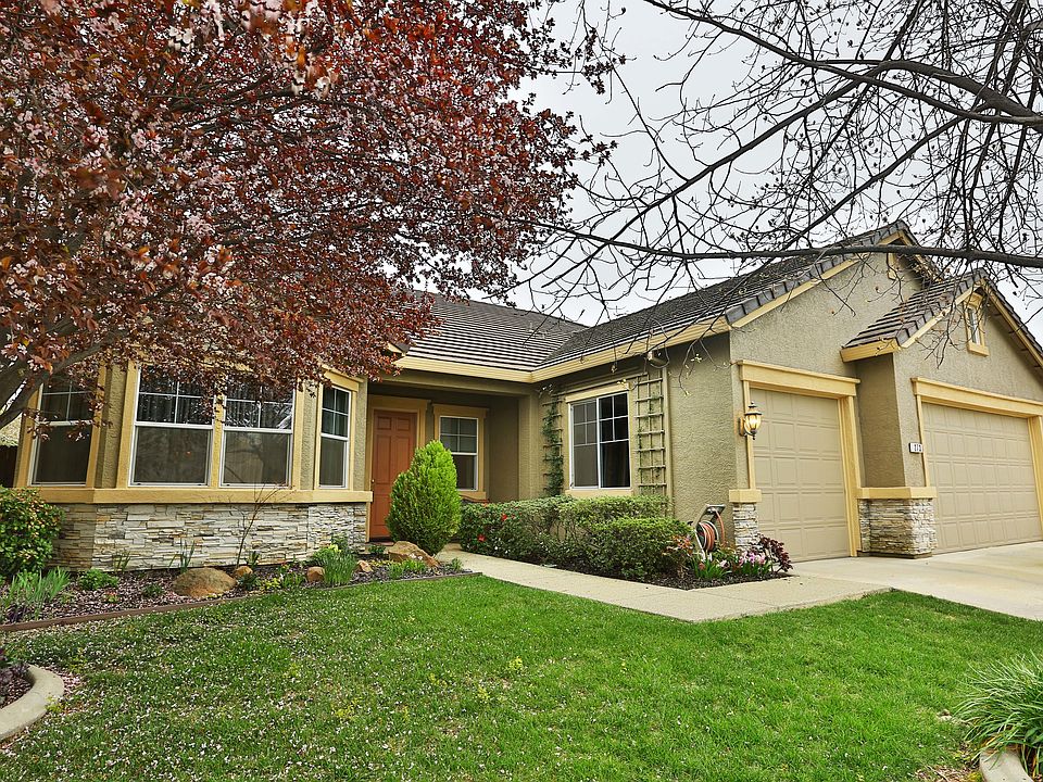 1st image of 273 Saint Croix Ct
