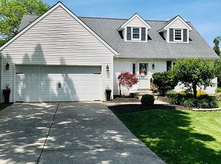 2111 Neill Dr, Sandusky, OH