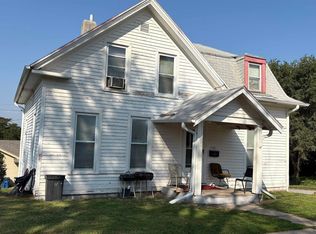 1722 N 34th St, Omaha, NE 68111