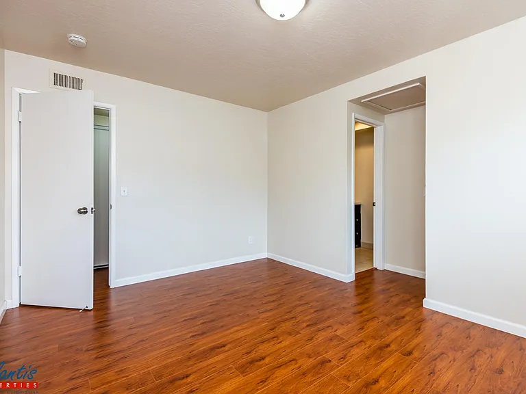 1363 Saratoga Ave #4 — Photo 7