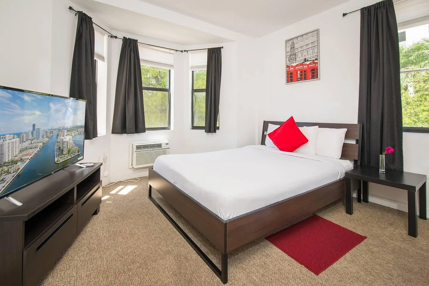 1 bed, 400 sqft, $2,000 — Photo 4