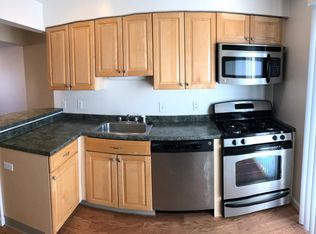 102 Niagara St #B, Middletown, RI 02842