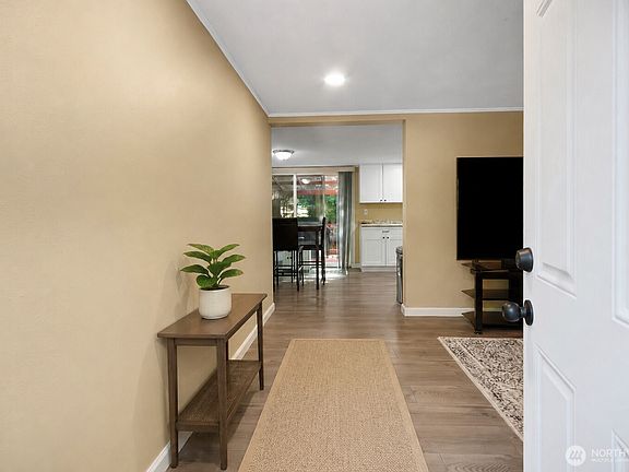 5th image of 24507 107th Street Ct E