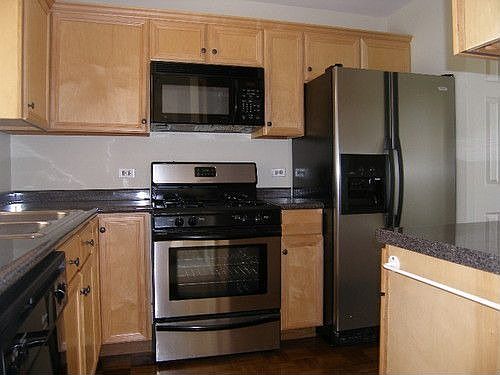 3rd image of 1814 Newport Ct