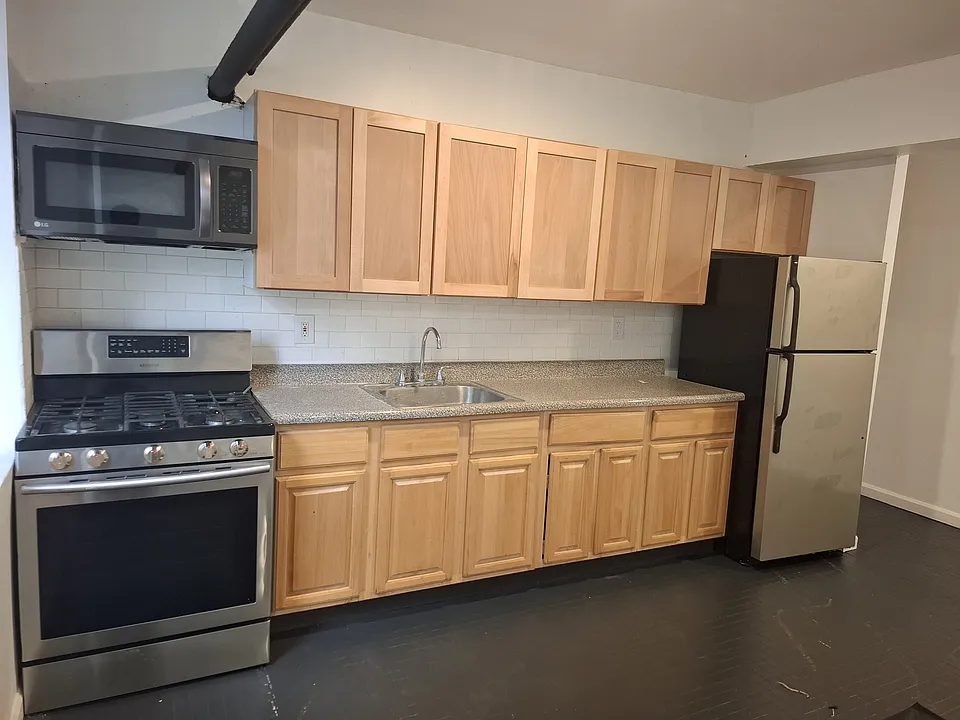277 Harrison Ave #3