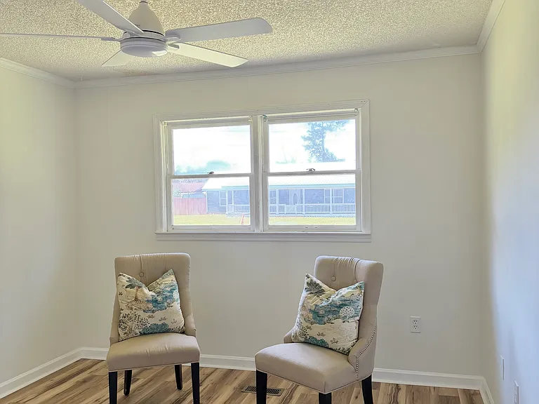 611 Ledgedale Cir — Photo 20