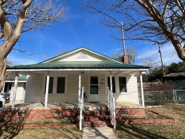 210 Howlandville Rd, Warrenville, SC 29851