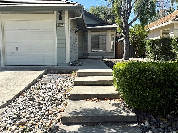 3rd image of 4932 Cache Peak Dr