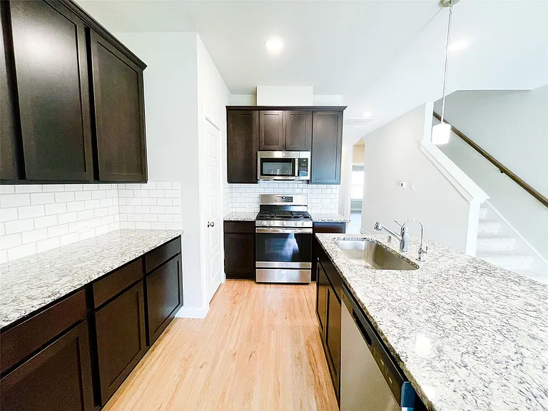 8623 Oceanmist Cove Dr — Photo 7
