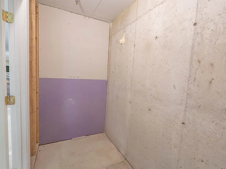 2 Inwood Dr #1009 — Photo 28