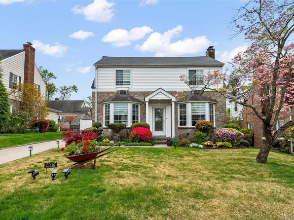 53-16 Concord Street, Little Neck, NY 11362