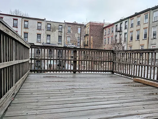 Rented by SCOUTBK.COM | media 63