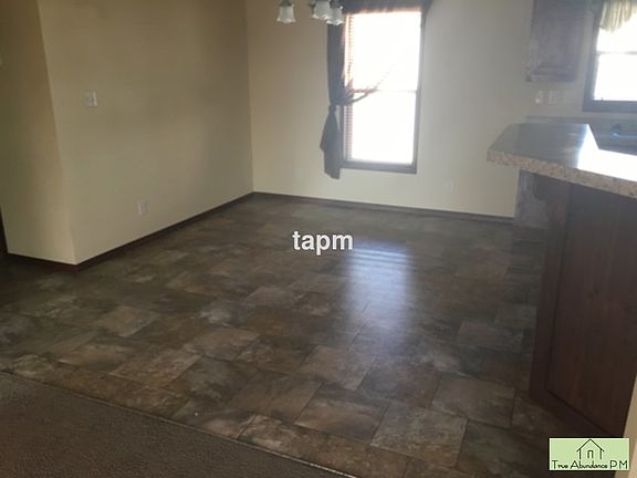3rd image of 3012 Foxtail Ln