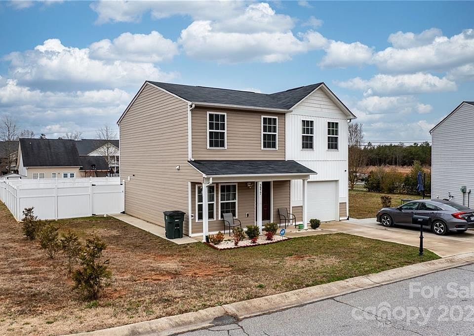 1st image of 3977 Newhall Dr NW