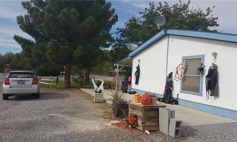 2nd image of 1271 Landmark Ave
