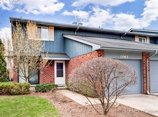 1062 Loughborough Ct, Wheaton, IL 60189