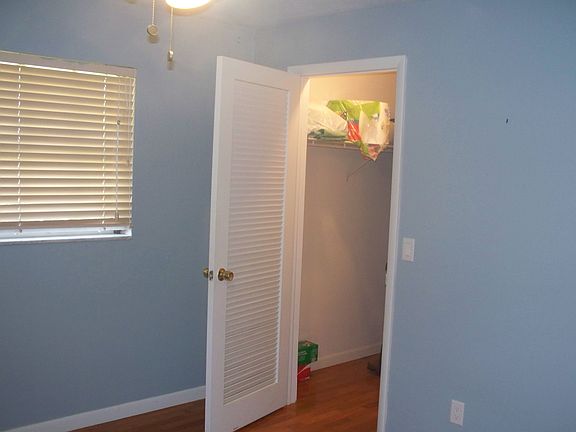 5th image of 423 Belle Isle Ave