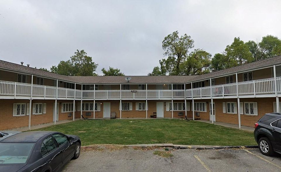 1st image of 720 4th Avenue Pl APT 14