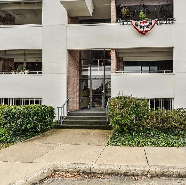 1st image of 4358 Lee Hwy APT 202