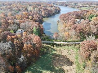 5 Sunny Ln, Rushville, IL 62681