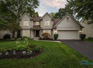 2220 Stonybrook Blvd, Sylvania, OH