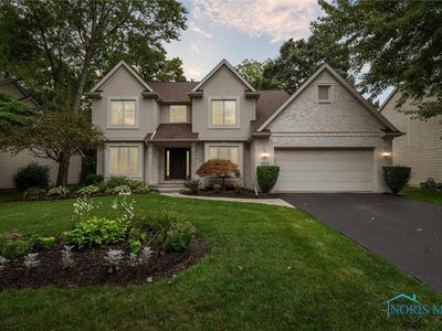 2220 Stonybrook Blvd, Sylvania, OH, 43560