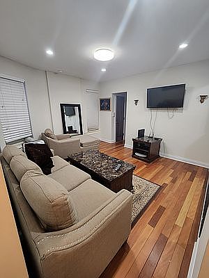 2nd image of 316 W 36th St APT 2C
