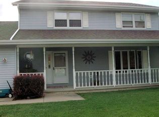 5351 S Mill Pond Rd, Rochelle, IL 61068