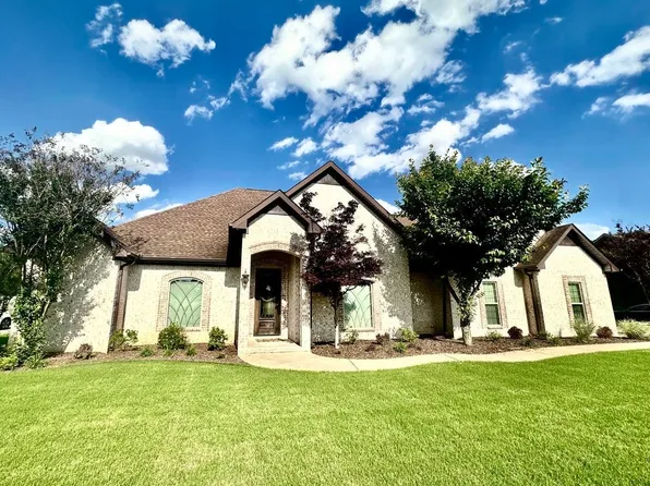 158 Grand Haven Dr, Tuscumbia, AL 35674