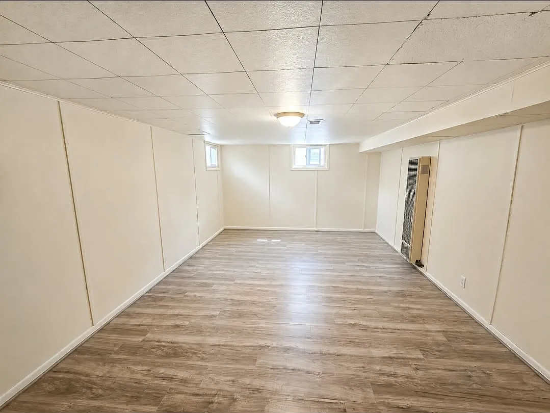 2 bed, $1,200 — Photo 2