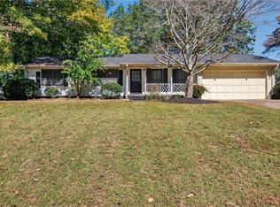 810 Hillside Dr, Gainesville, GA 30501