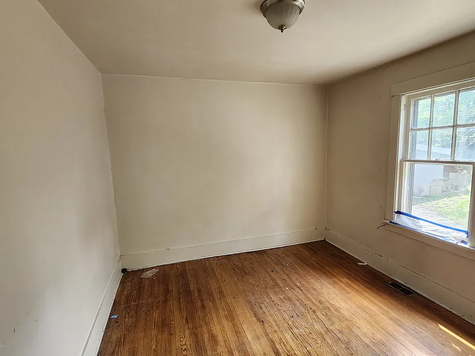 535 Parsells Ave #1