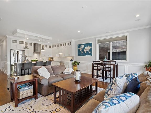 5th image of 3717 N Ashland Ave #2S