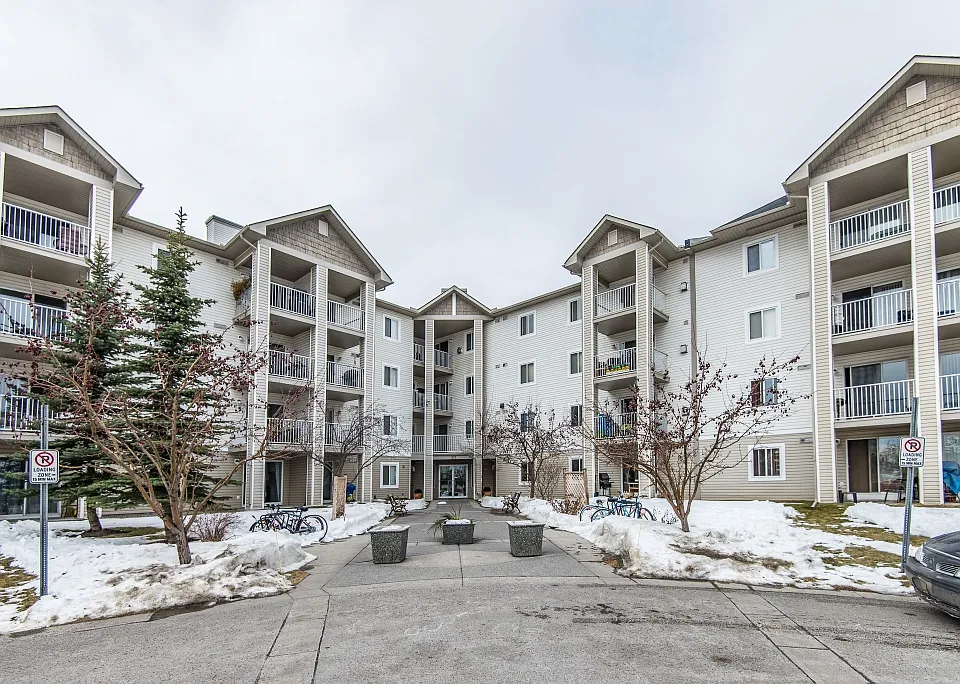 1717 60th St SE #321