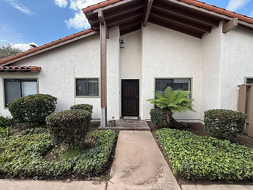 4579 Foxenwood Ln Photo 1