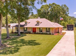 12214 Whispering Oaks Dr, Baker, LA 70714