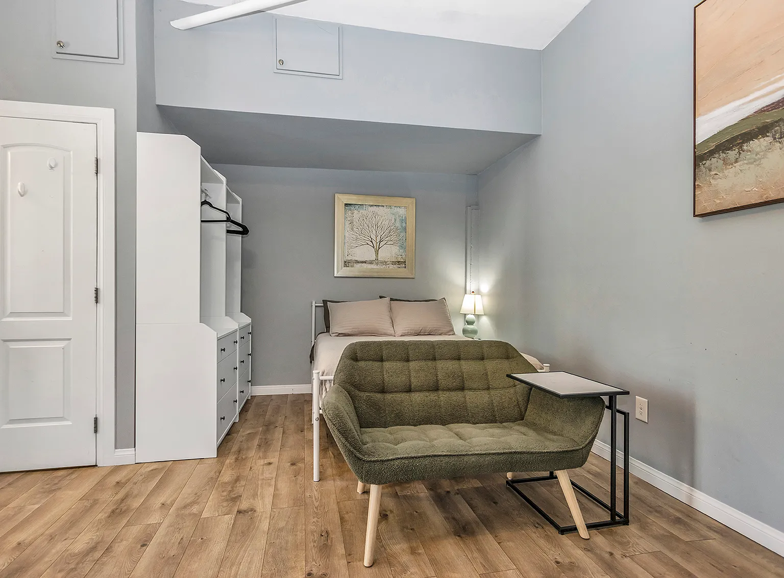 2821 Copley Ave — Photo 3