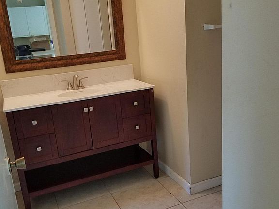 4th image of 4799 Via Palm Lakes #1612